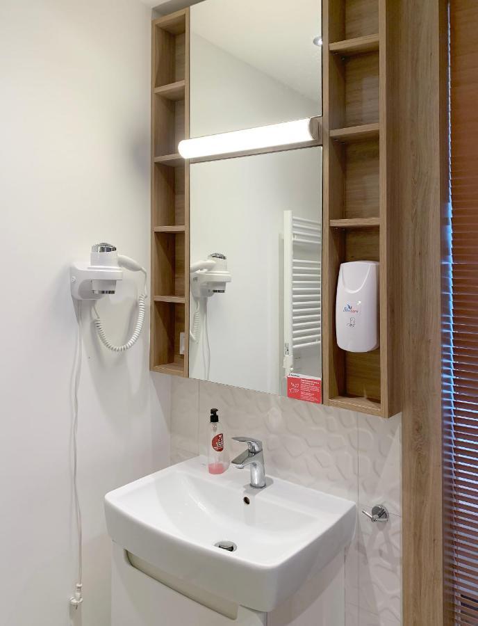 404 Rooms Wolska Apartament Warsaw Luaran gambar